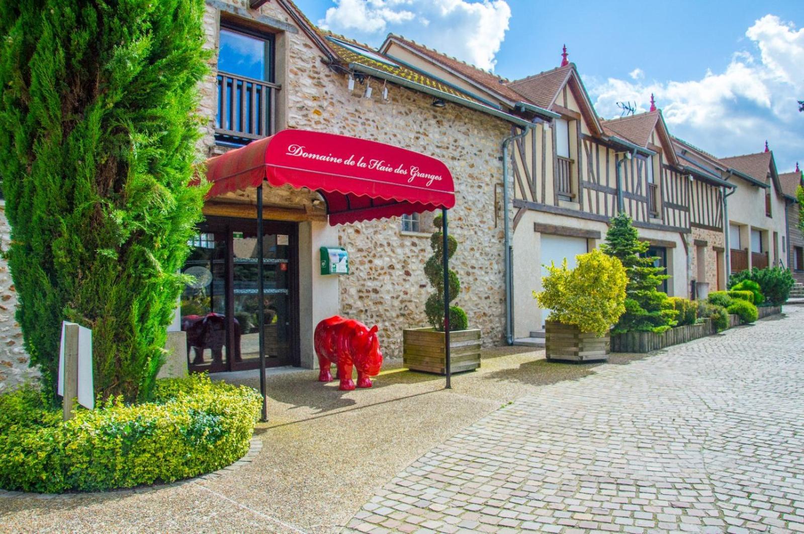 Domaine De La Haie Des Granges Menilles Экстерьер фото