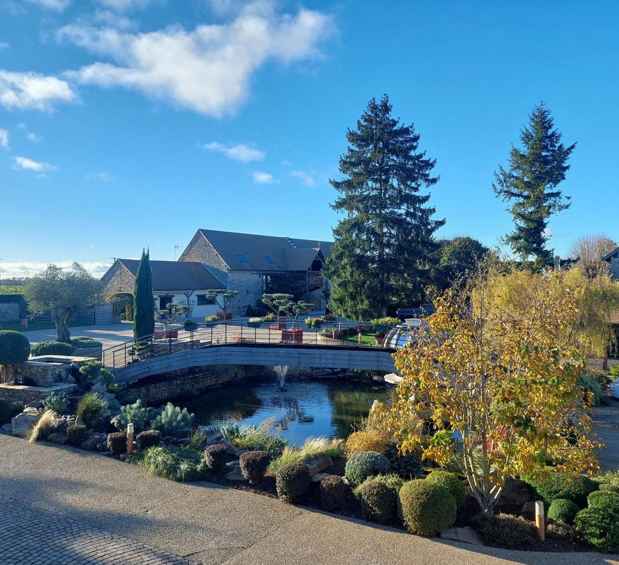 Domaine De La Haie Des Granges Menilles Экстерьер фото